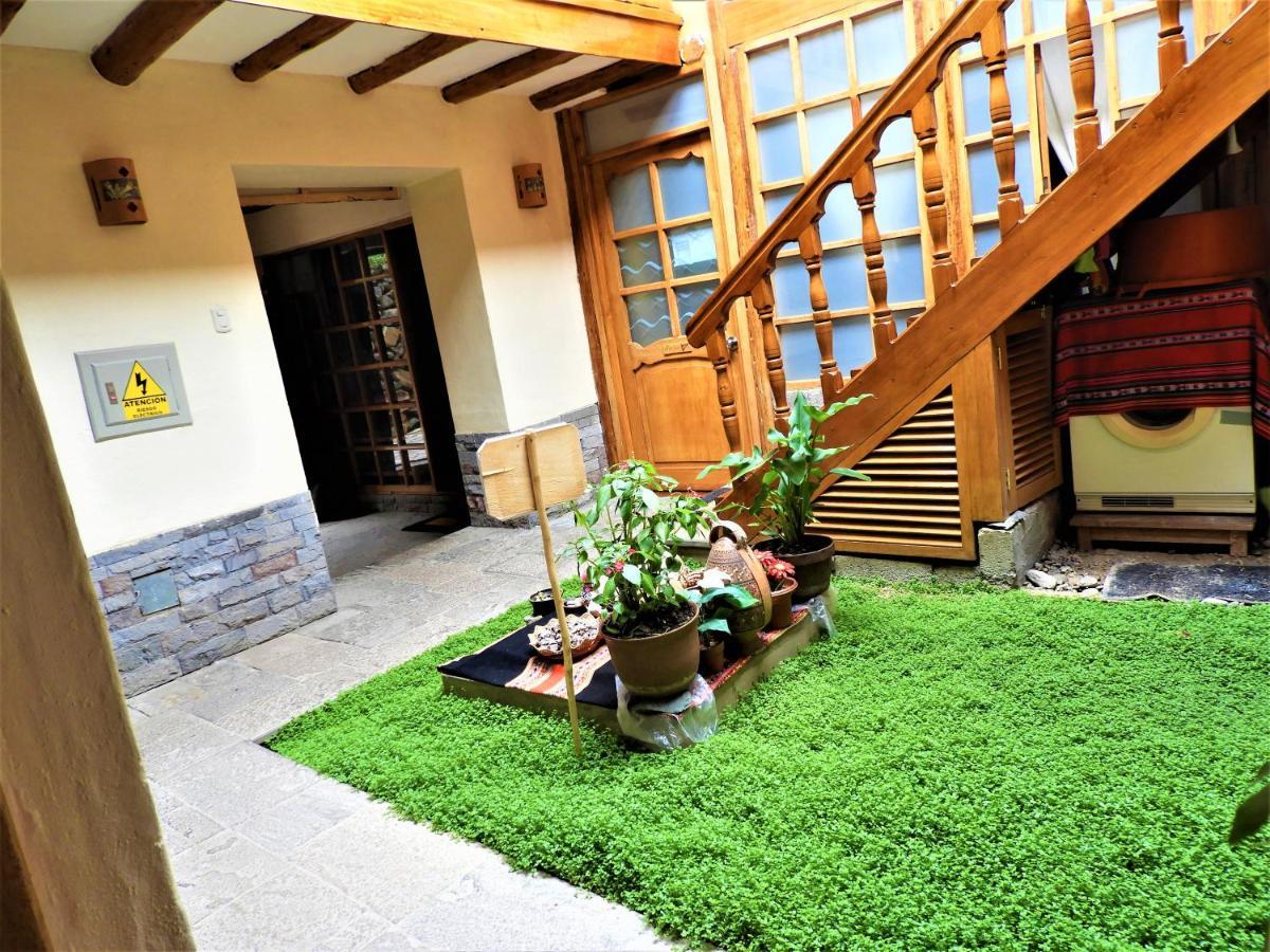 Picaflor Tambo Guest House Ollantaytambo Esterno foto