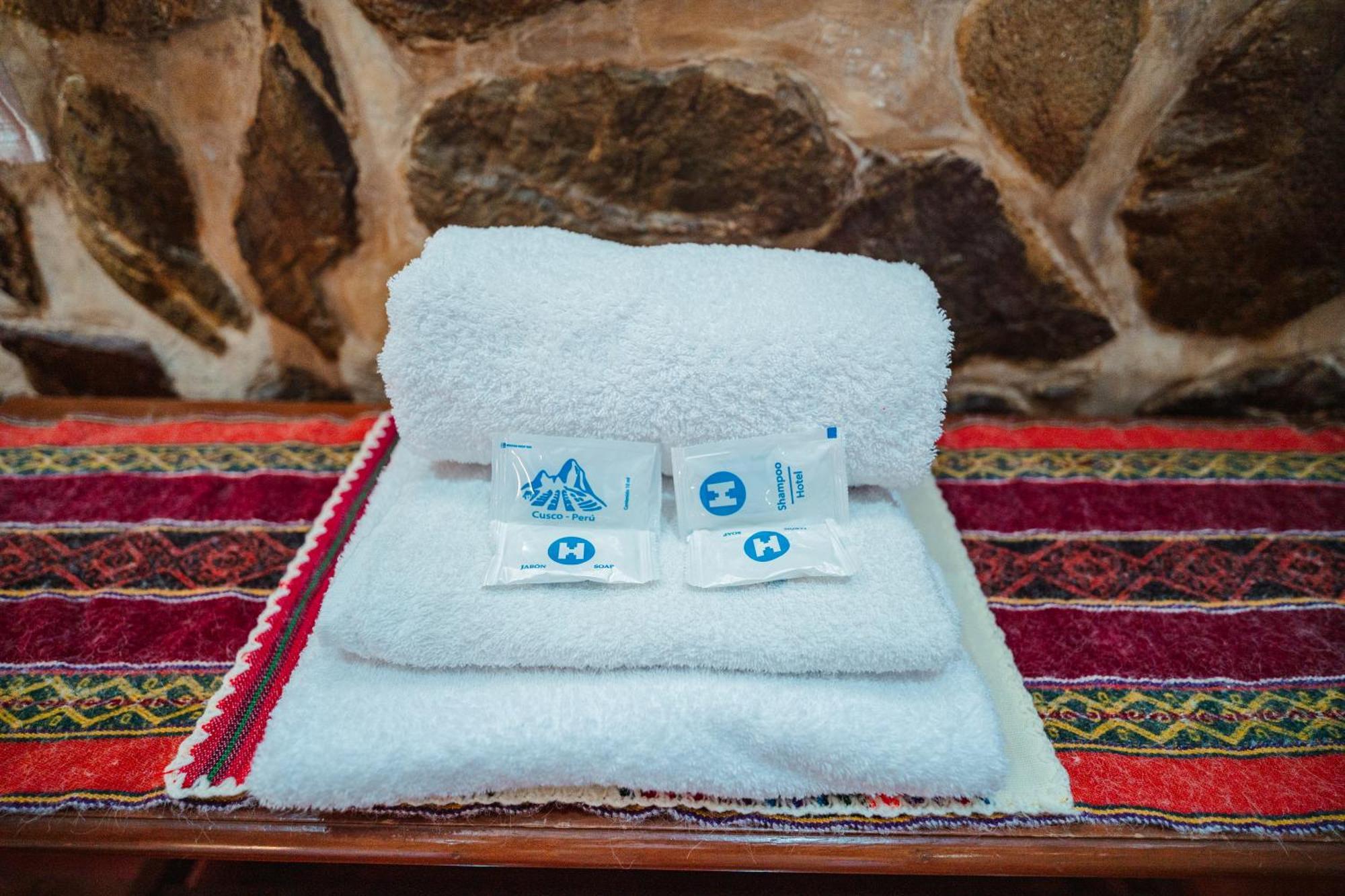 Picaflor Tambo Guest House Ollantaytambo Esterno foto